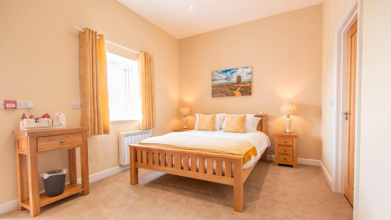Lastra Farm Hotel Amlwch Экстерьер фото