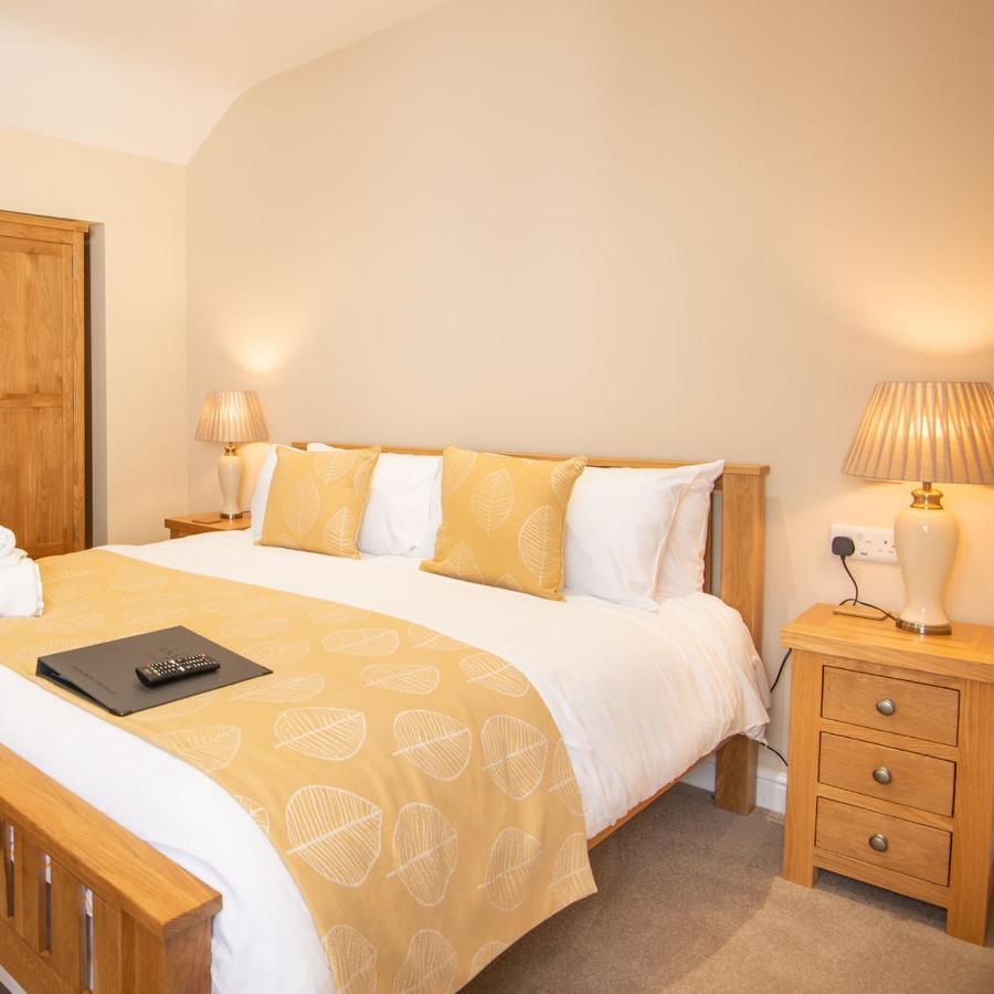 Lastra Farm Hotel Amlwch Экстерьер фото