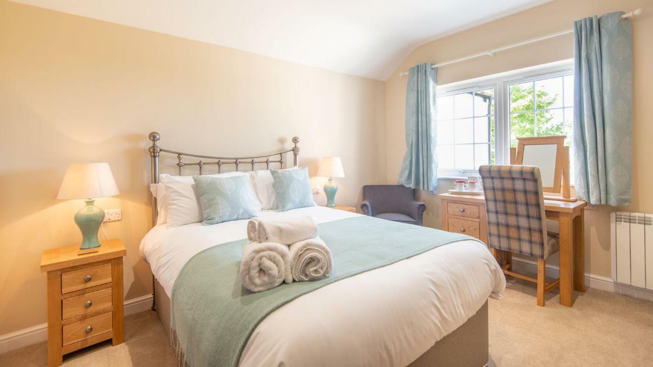 Lastra Farm Hotel Amlwch Экстерьер фото